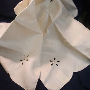 Damask Ivory Cloth Napkins